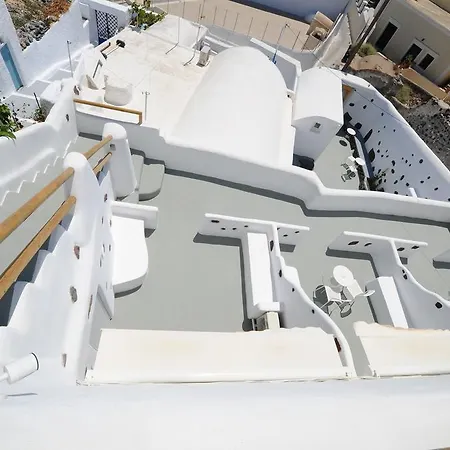 Manias Residences 3* Тира